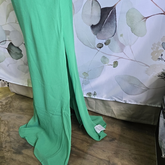 ASOS | Cami Cowl Cold Shoulder Prom Dress in Green sz 2 - Picture 3 of 10